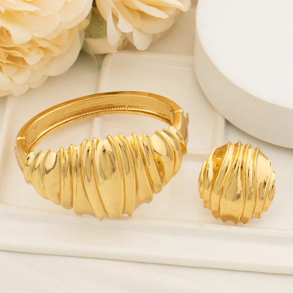 Luxury Designer Bracelet Bangles with Ring For Women Dubai Woman Gold Color Cuff Bracelet Female Bridal Wedding