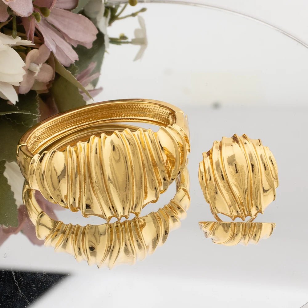 Luxury Designer Bracelet Bangles with Ring For Women Dubai Woman Gold Color Cuff Bracelet Female Bridal Wedding