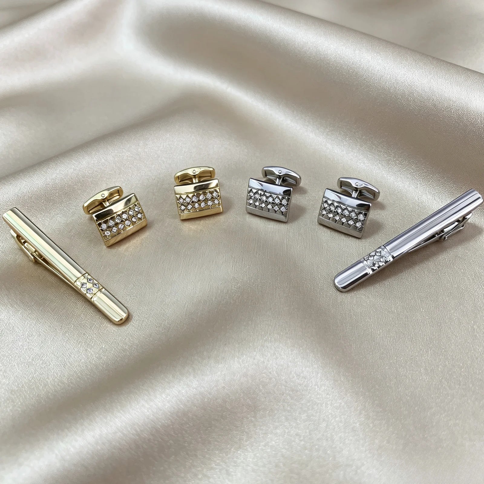 Cuff and Tie Clip Set – Silver Cufflinks for Men with Matching Tie Bar, Gift Boxed, for Business Meeting,Daily Casual,or Wedding