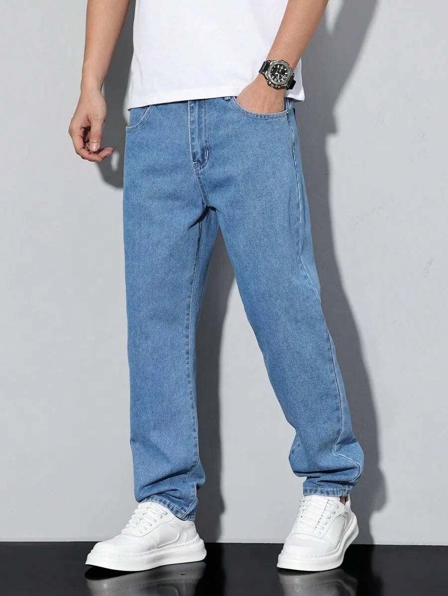 Men's straight-leg skinny jeans, straight and simple design, suitable for daily wear in all seasons