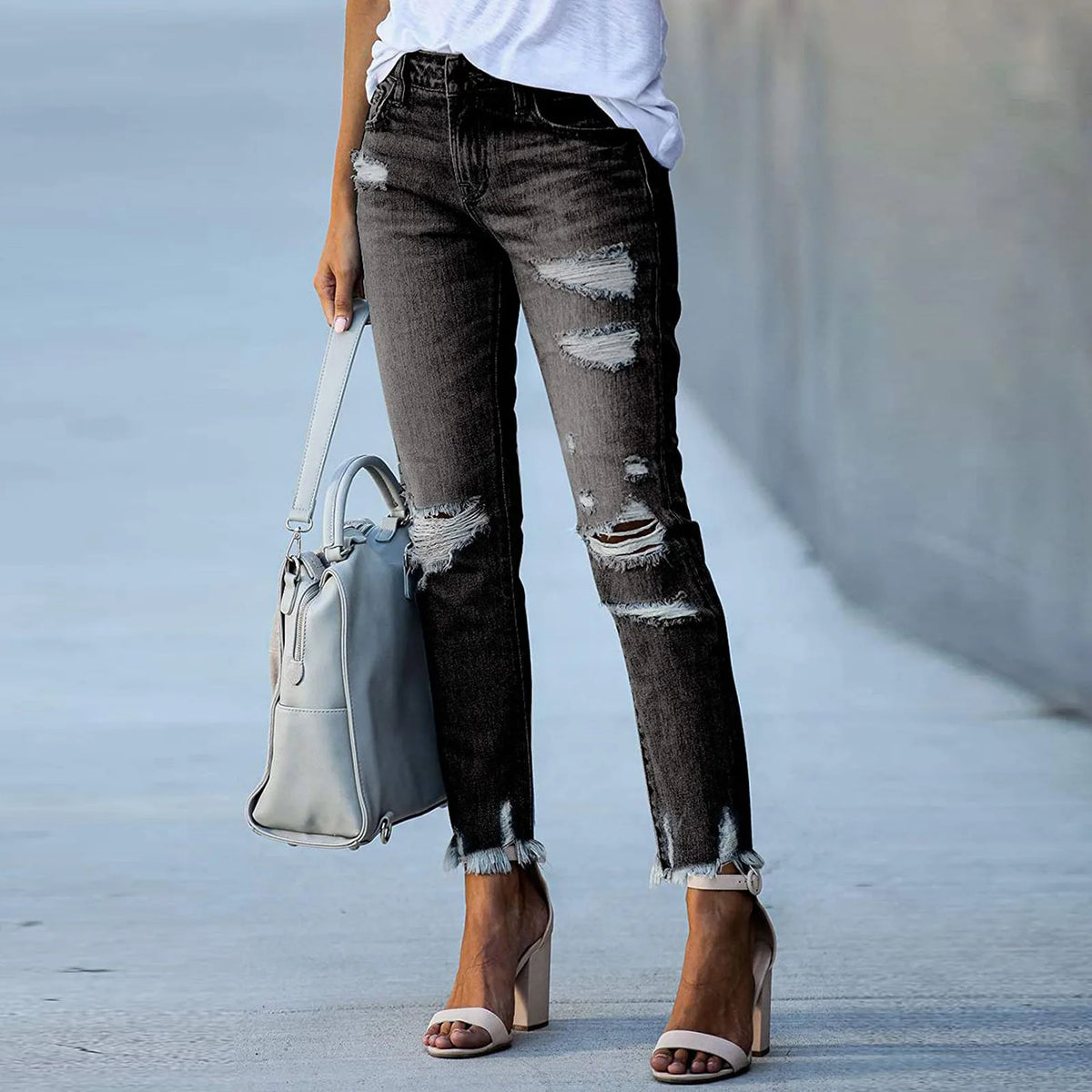 Women Straight Leg Jeans Ripped Distressed Denim Pants Classic Blue Stretch for Casual Daily Wear Skinny Fit