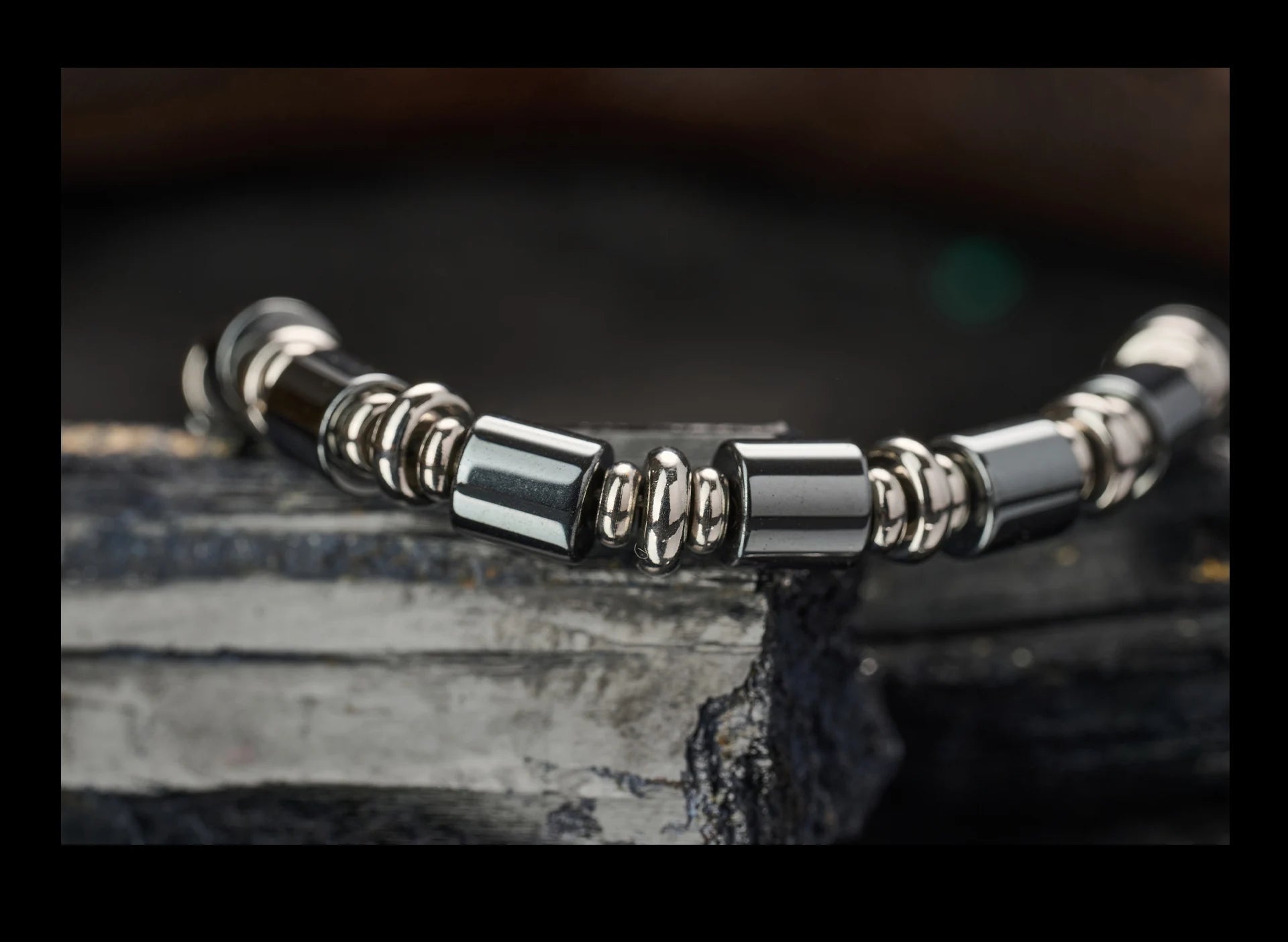 Men's Hematite Bracelet: Retro Chic, Minimalist Design, Cuban Chain Link, Niche Luxury Accessory.