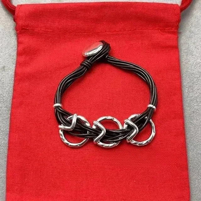 New best-selling fashionable geometric bracelet with interlocking rings, ladies' commemorative day gift bag
